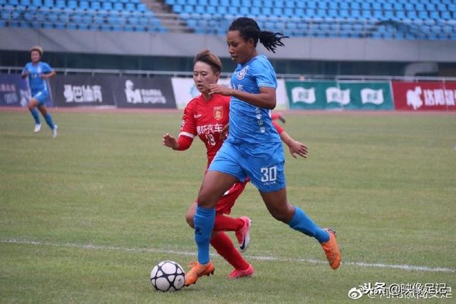 王博：上海板凳球员去其他队都能打主力 不能只靠经验